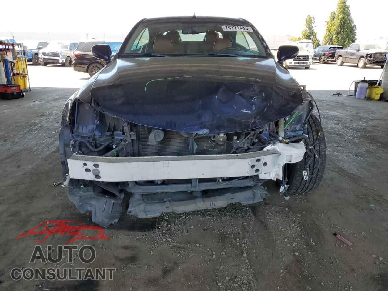 LEXUS IS 2014 - JTHFF2C21E2529405