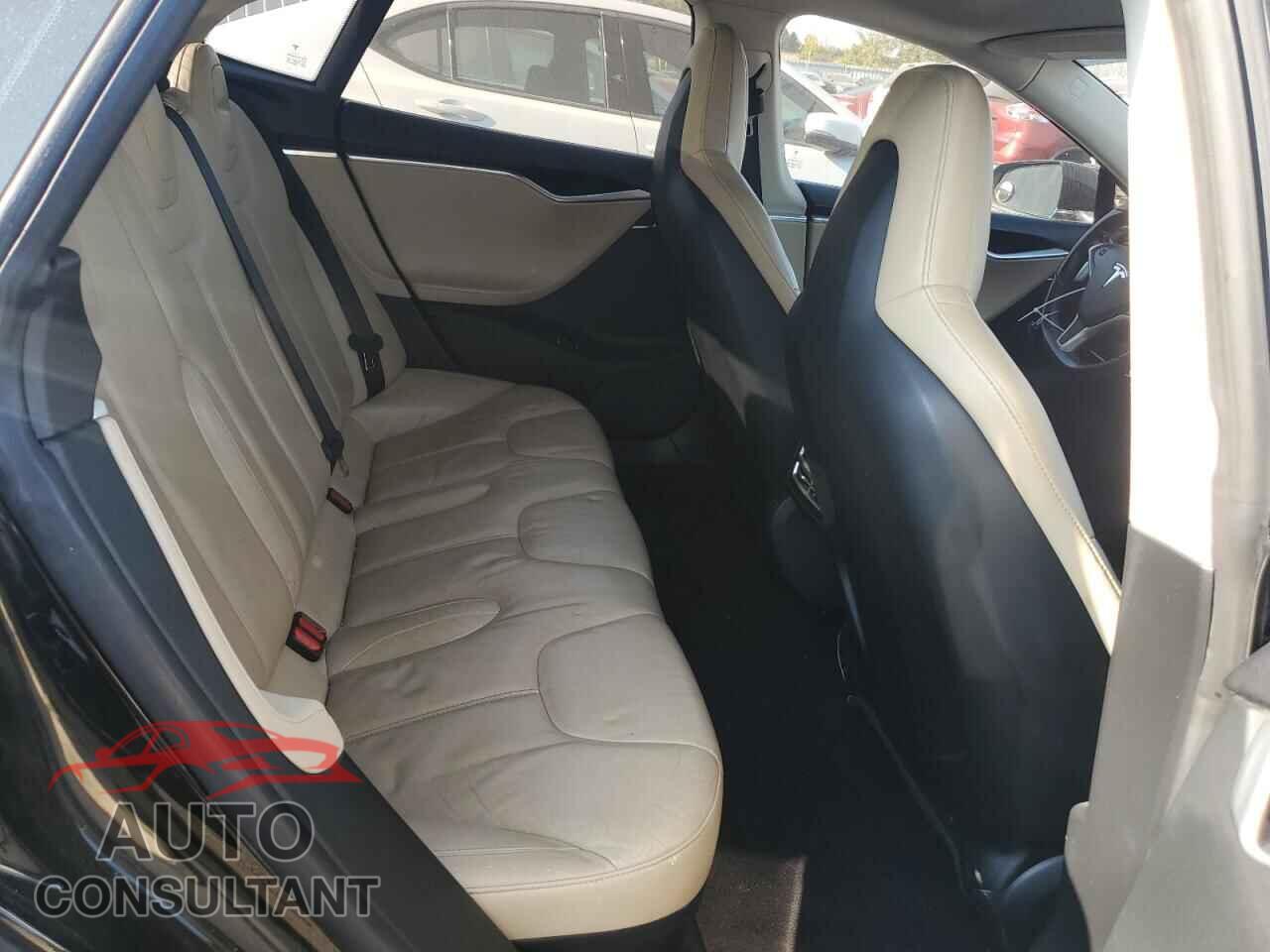 TESLA MODEL S 2014 - 5YJSA1H15EFP48647
