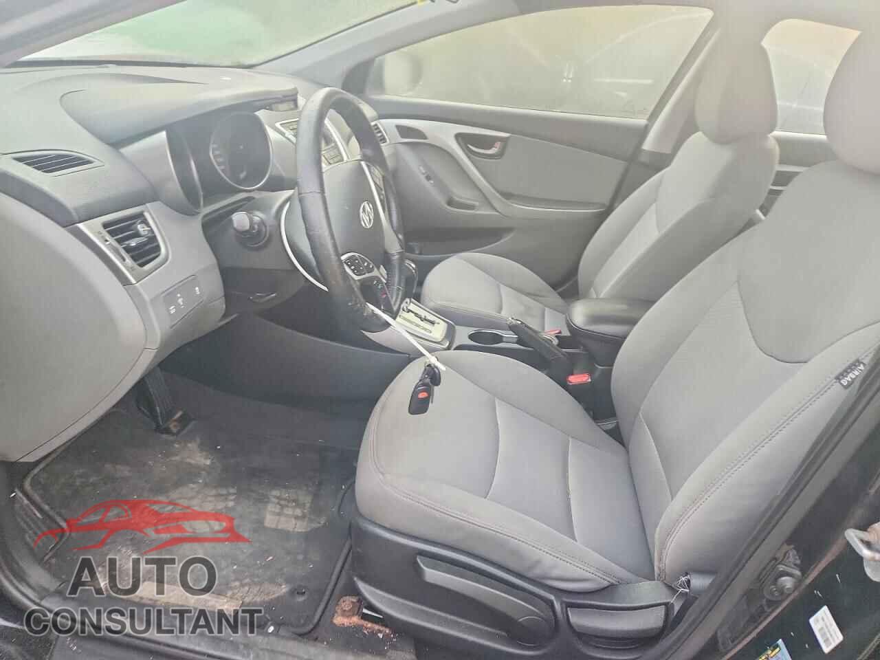 HYUNDAI ELANTRA 2012 - 5NPDH4AE3CH100886