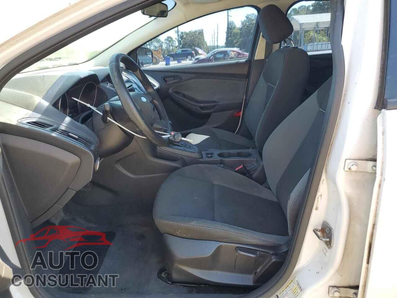 FORD FOCUS 2012 - 1FAHP3E22CL303817