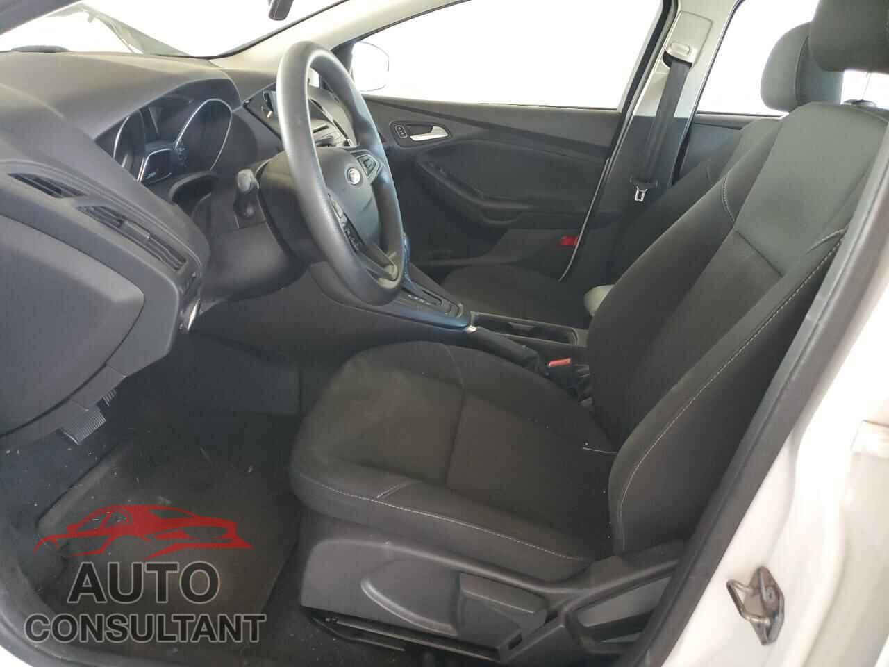 FORD FOCUS 2016 - 1FADP3F20GL297129