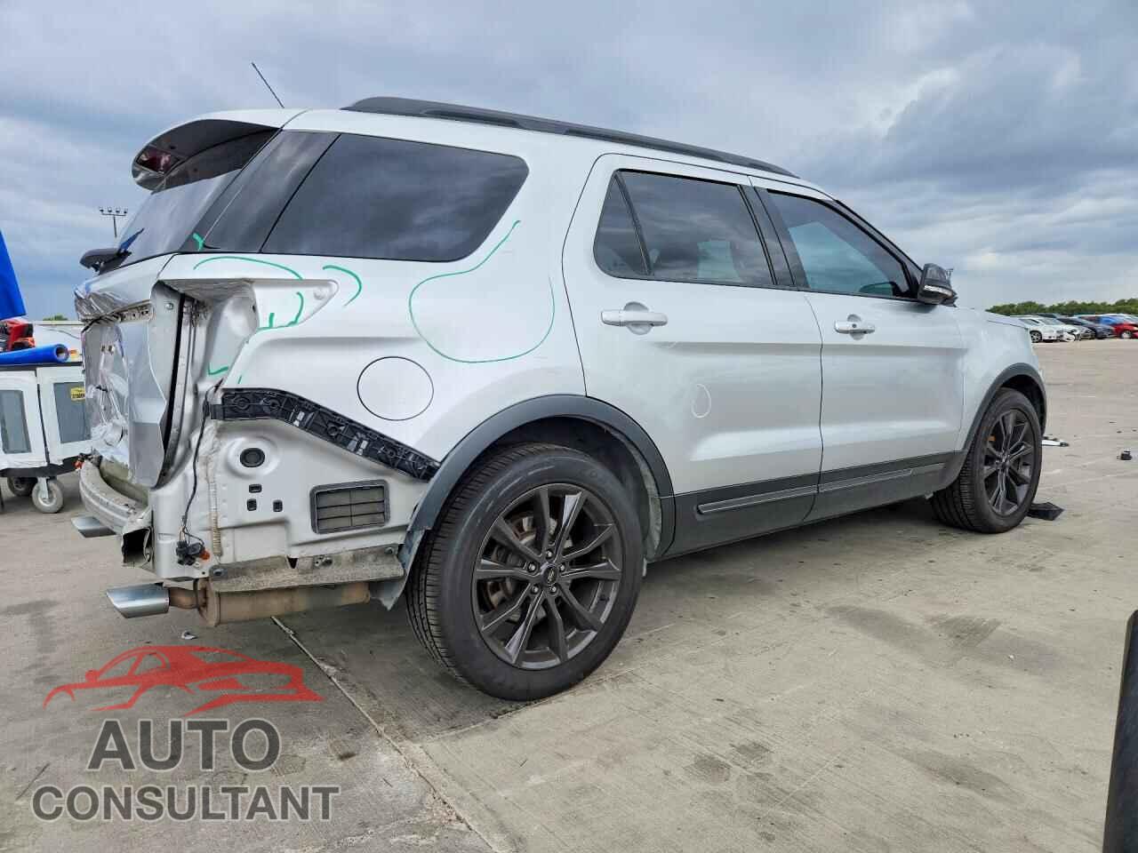 FORD EXPLORER 2018 - 1FM5K7D89JGA24858
