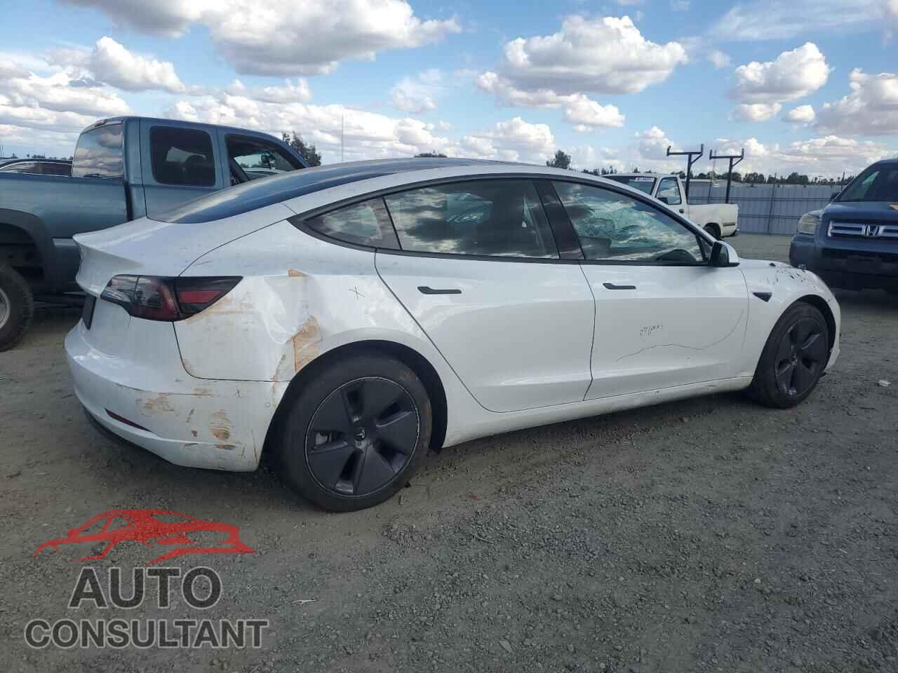 TESLA MODEL 3 2022 - 5YJ3E1EA5NF358757