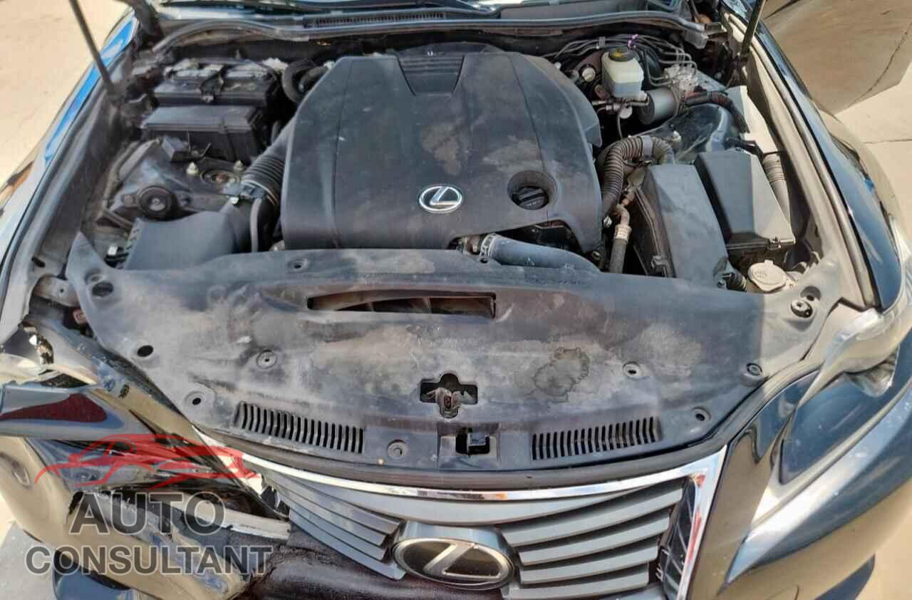 LEXUS IS 2015 - JTHBF1D20F5063425