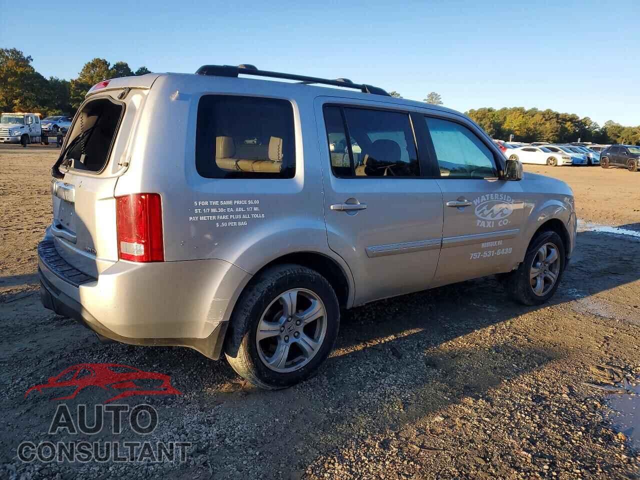 HONDA PILOT 2013 - 5FNYF4H53DB040427