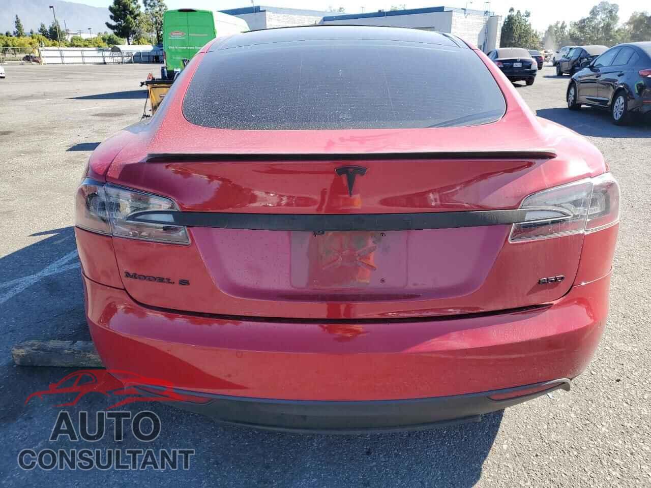 TESLA MODEL S 2015 - 5YJSA1H21FF088813