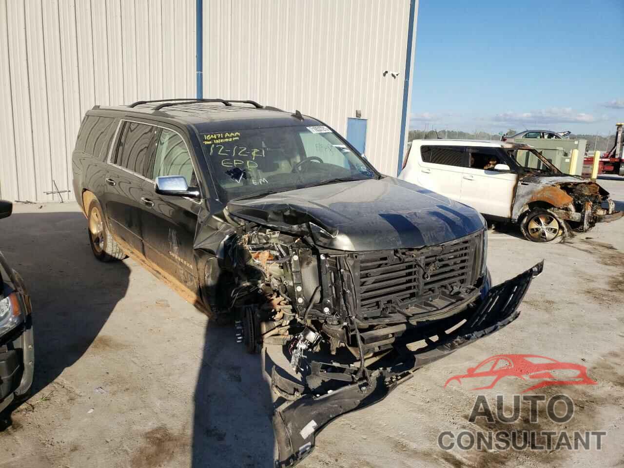 CHEVROLET SUBURBAN 2019 - 1GNSKJKC1KR211567