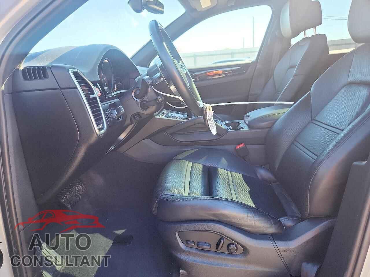 PORSCHE CAYENNE 2023 - WP1AA2AY9PDA10951
