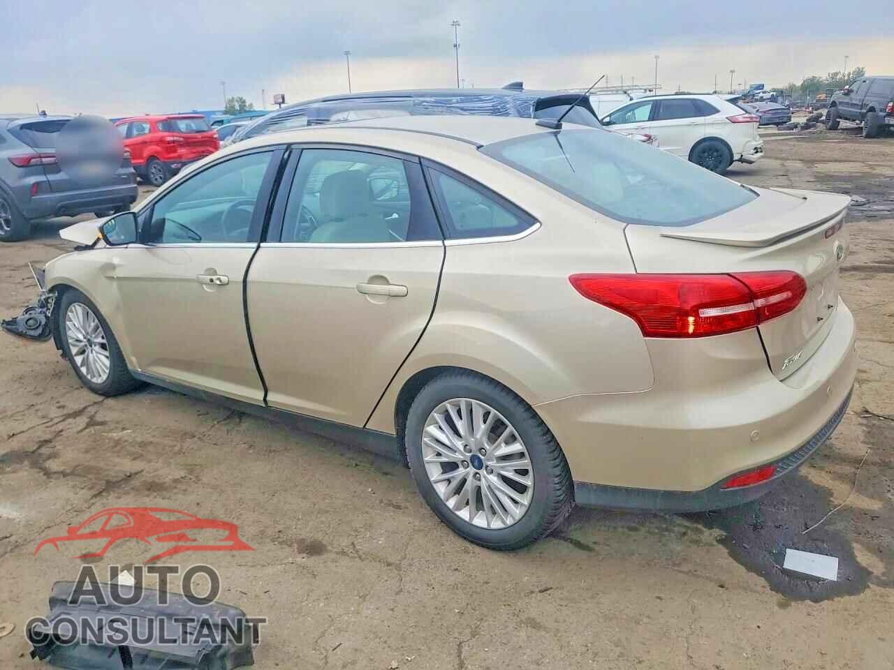 FORD FOCUS 2018 - 1FADP3J23JL302015