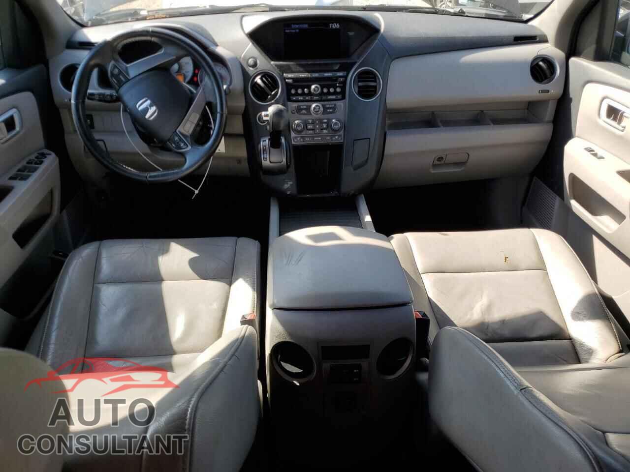 HONDA PILOT 2015 - 5FNYF4H52FB073695