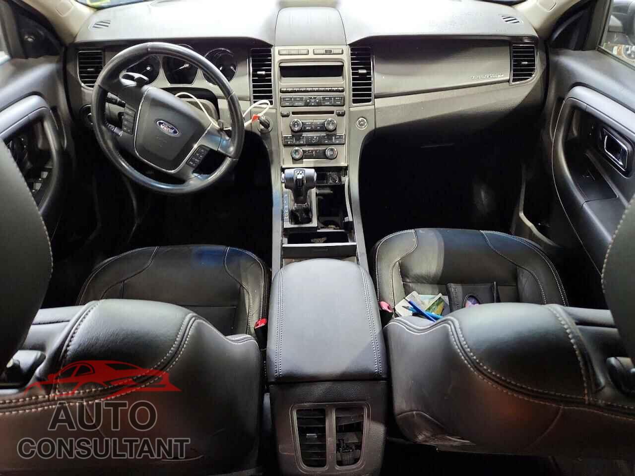 FORD TAURUS 2011 - 1FAHP2EW2BG124651