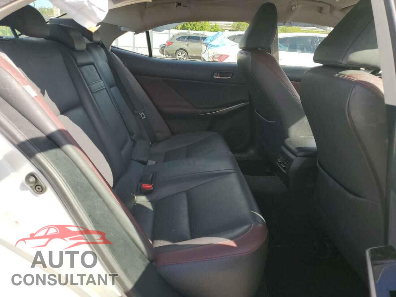 LEXUS IS 2019 - JTHBA1D26K5084031