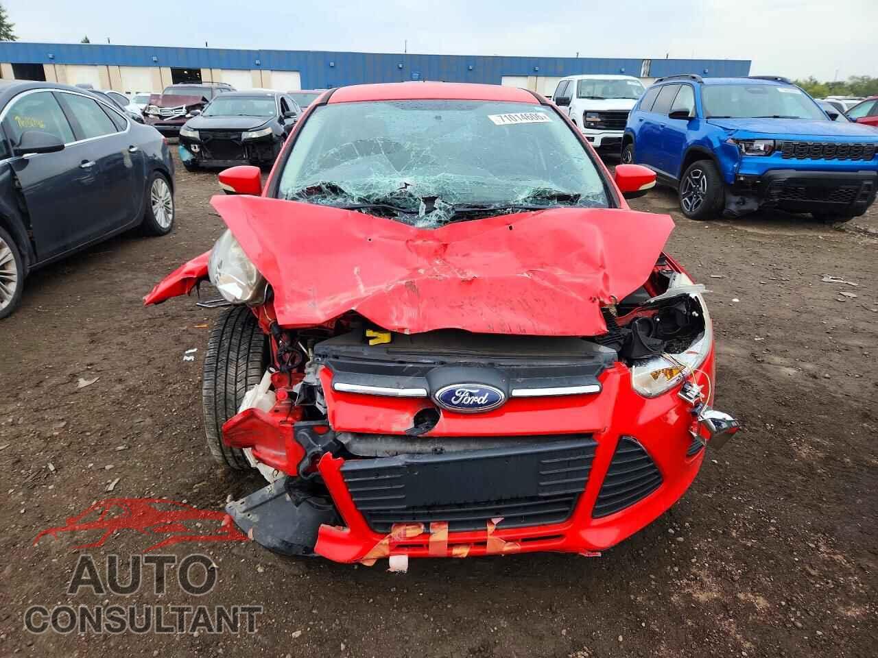 FORD FOCUS 2013 - 1FADP3K2XDL255732