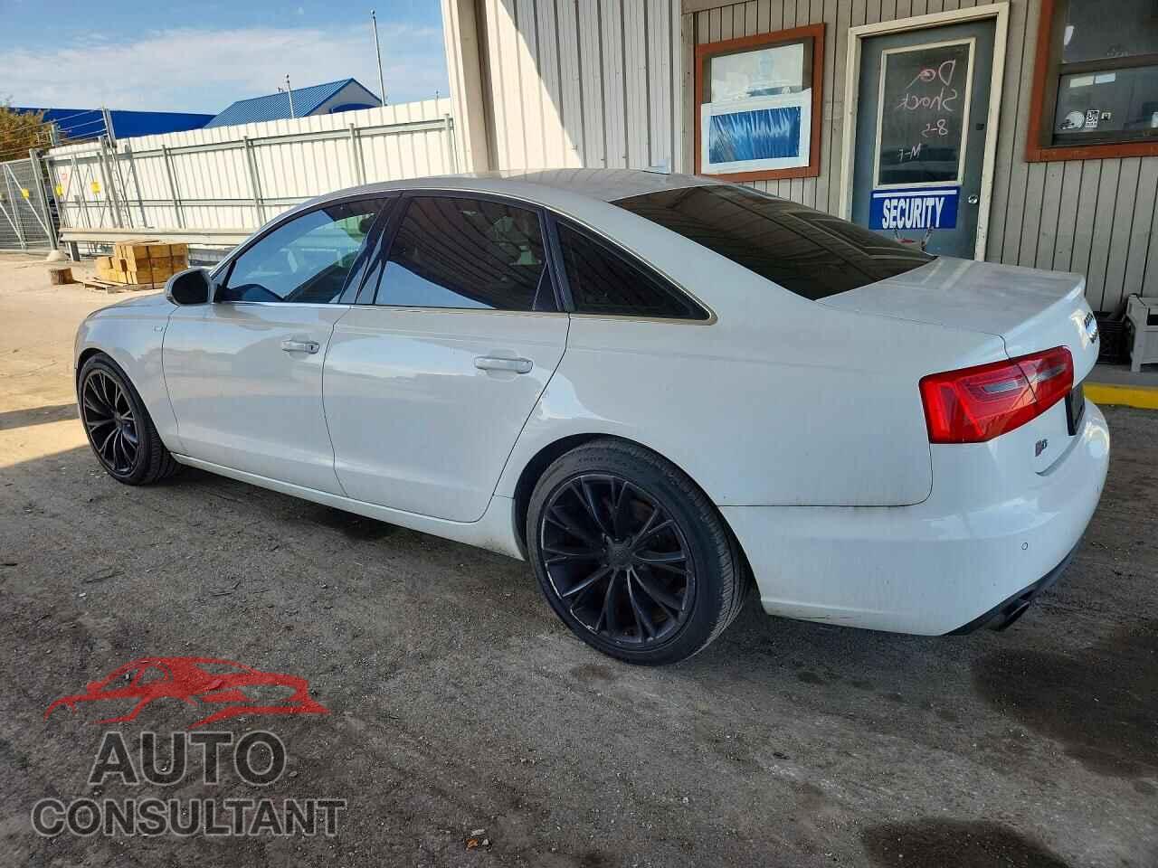 AUDI A6 2013 - WAUDFAFC6DN128692