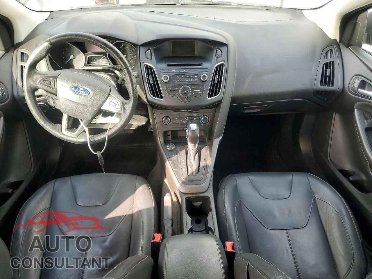 FORD FOCUS 2016 - 1FADP3F26GL237341