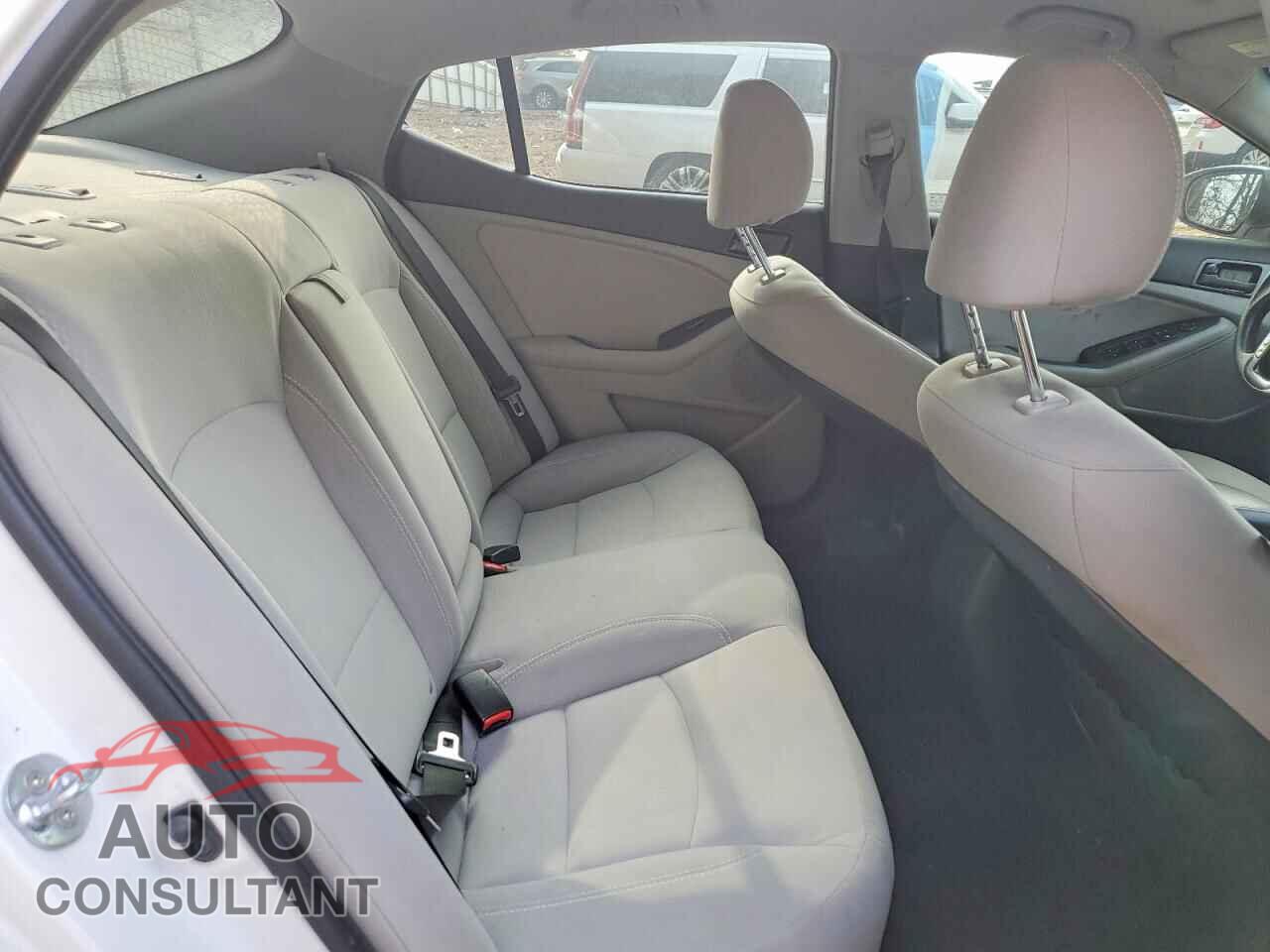 KIA OPTIMA 2013 - 5XXGM4A75DG190050