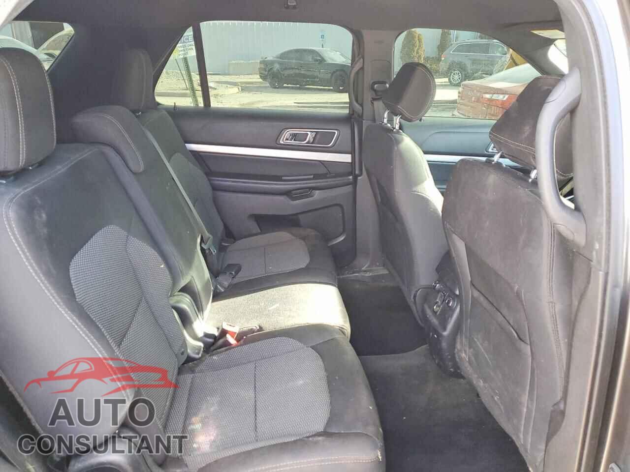 FORD EXPLORER 2017 - 1FM5K7D88HGD42268