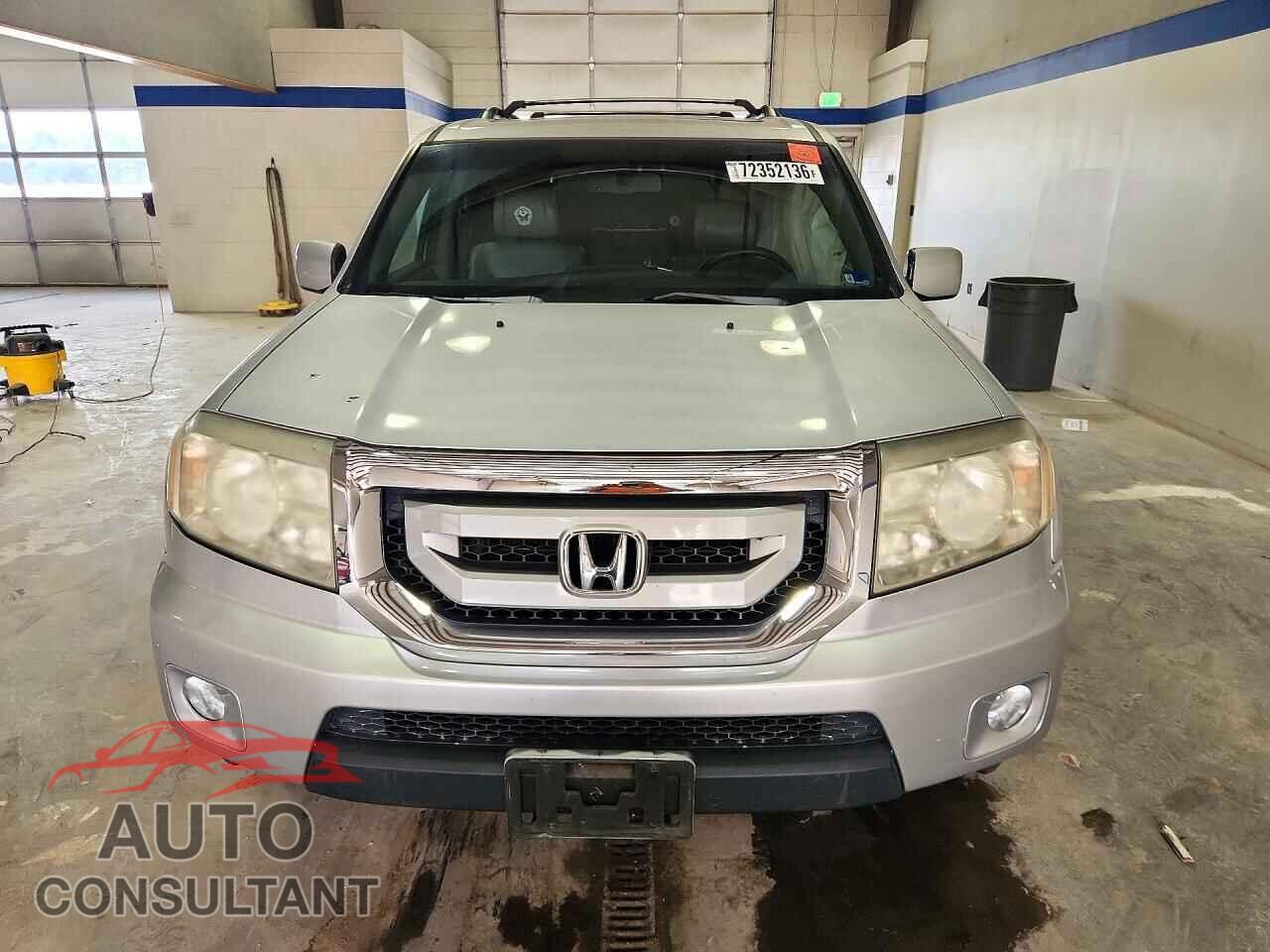 HONDA PILOT 2011 - 5FNYF4H59BB037710