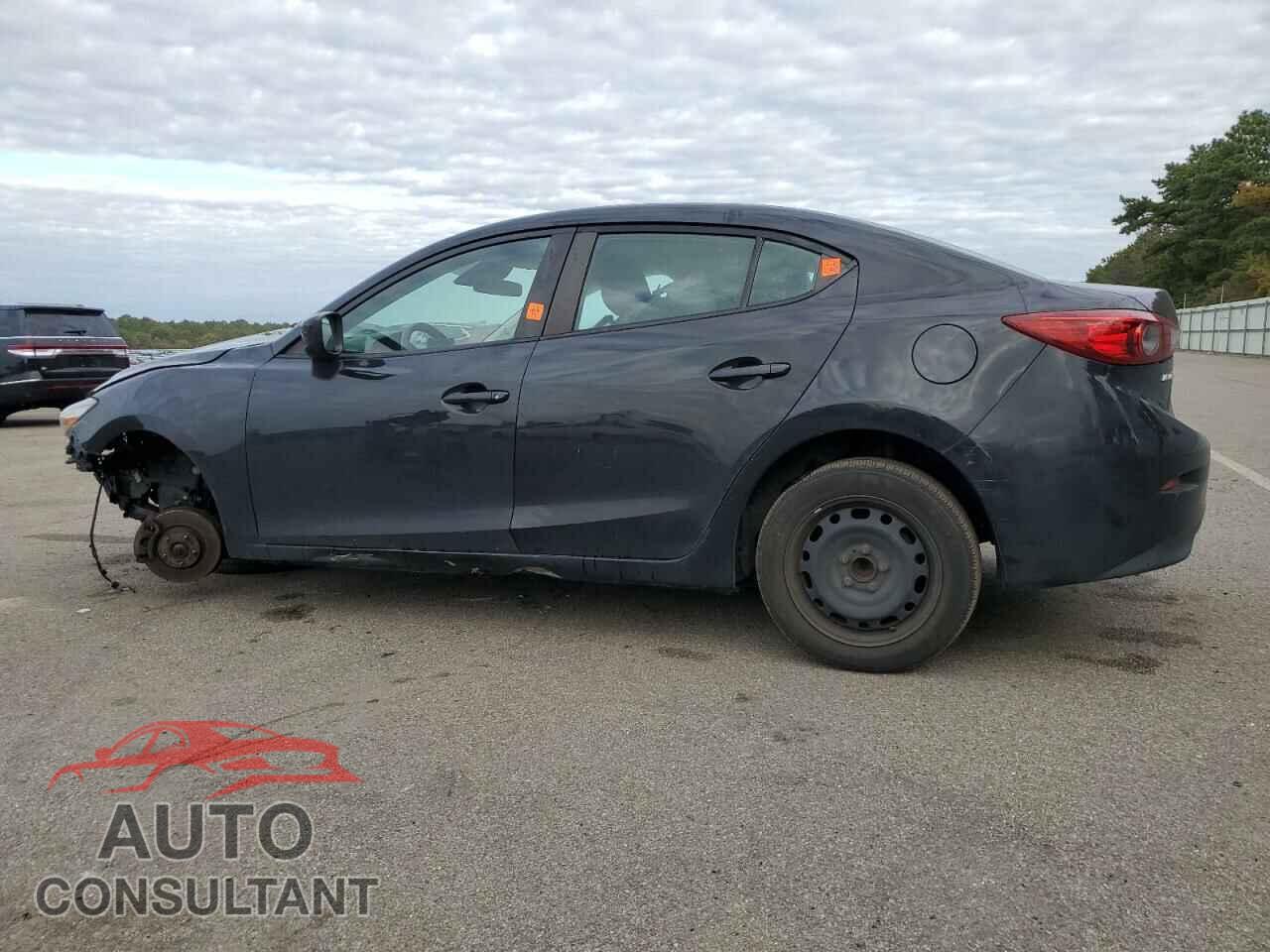 MAZDA 3 2018 - 3MZBN1U78JM208663