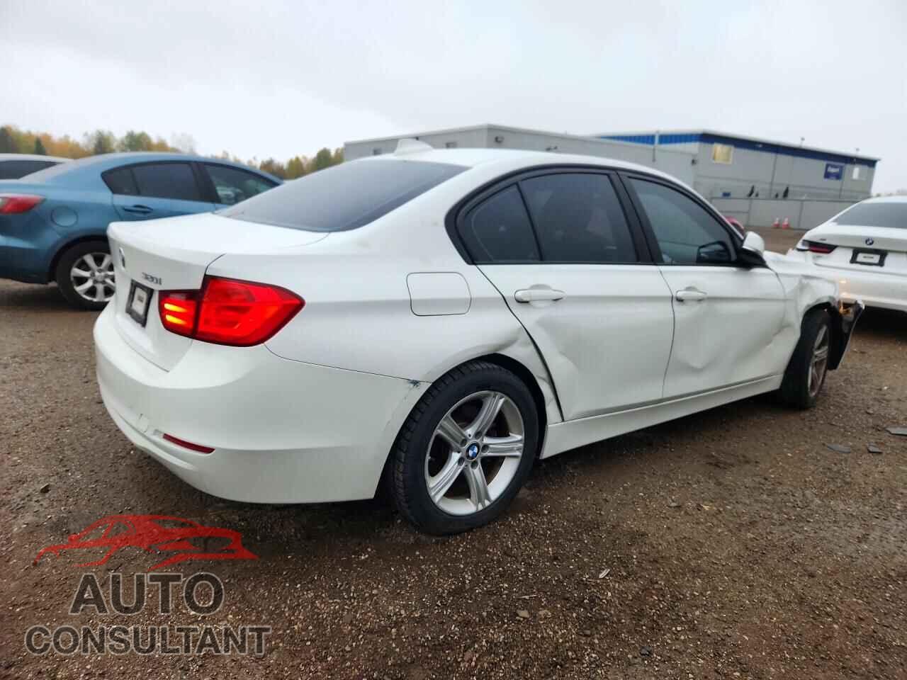 BMW 3 SERIES 2015 - WBA3B1G50FNT05957