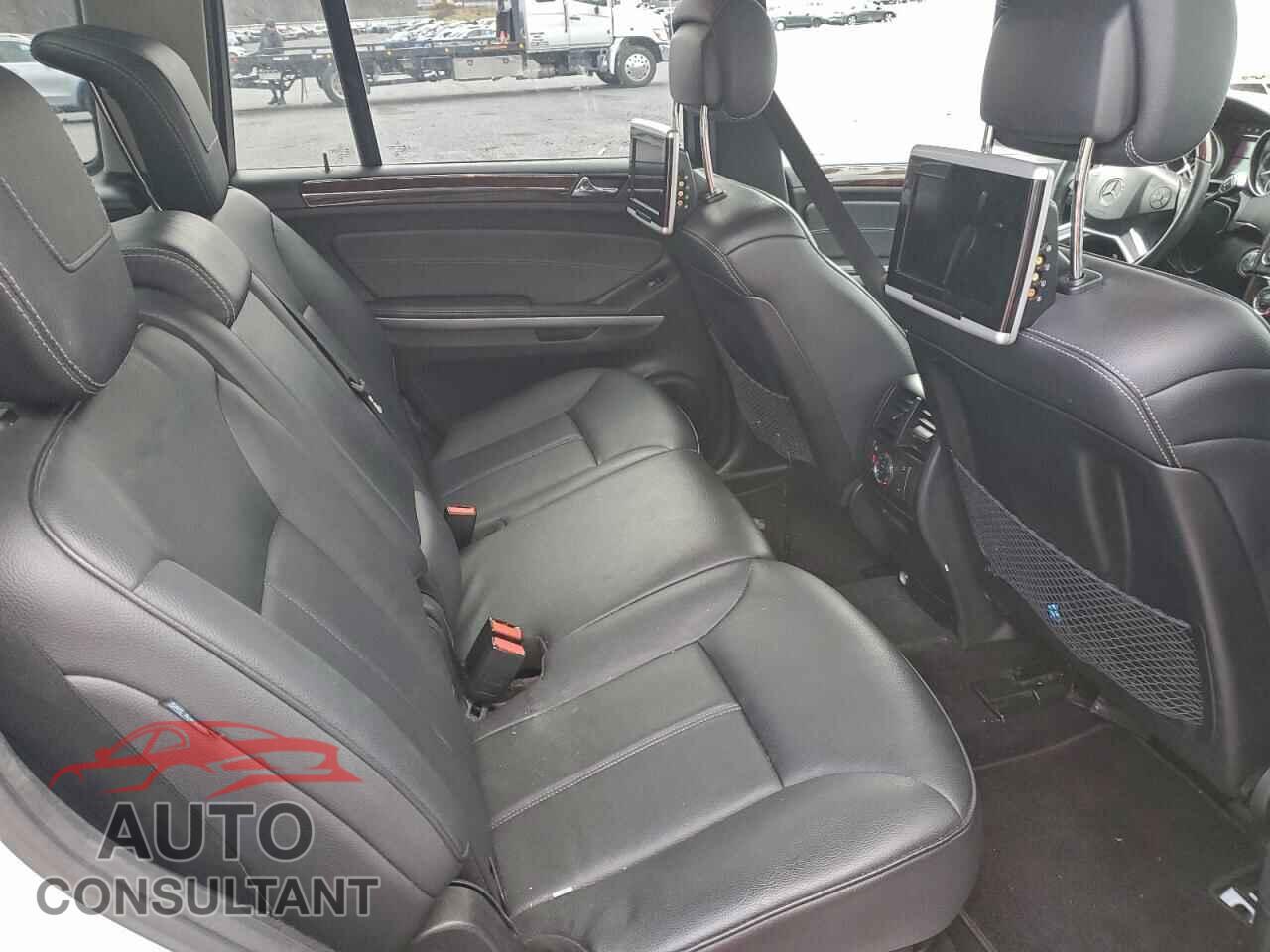 MERCEDES-BENZ GL-CLASS 2011 - 4JGBF7BE7BA709008