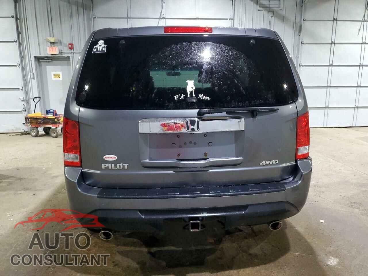 HONDA PILOT 2013 - 5FNYF4H45DB040033