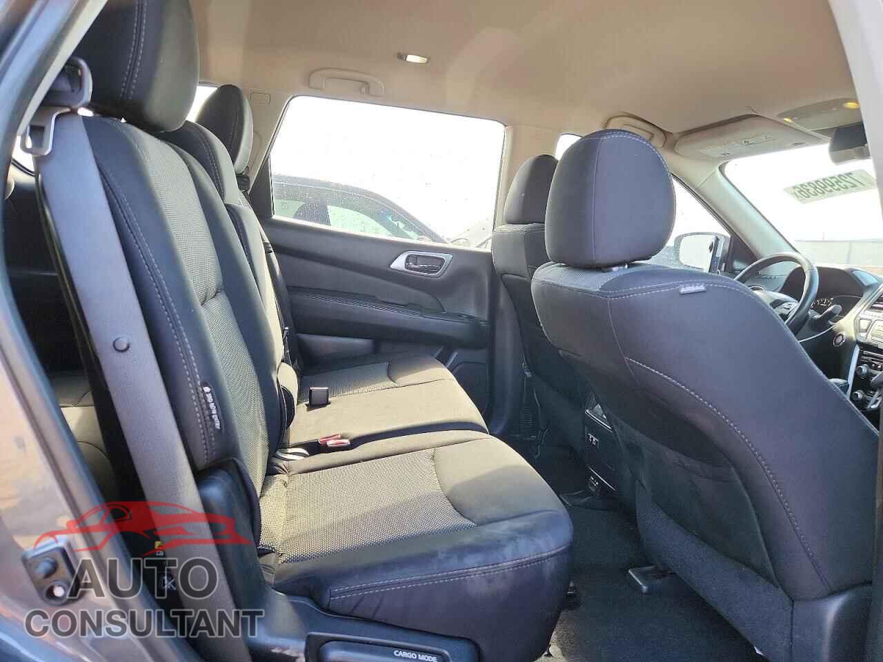 NISSAN PATHFINDER 2019 - 5N1DR2MM7KC598908