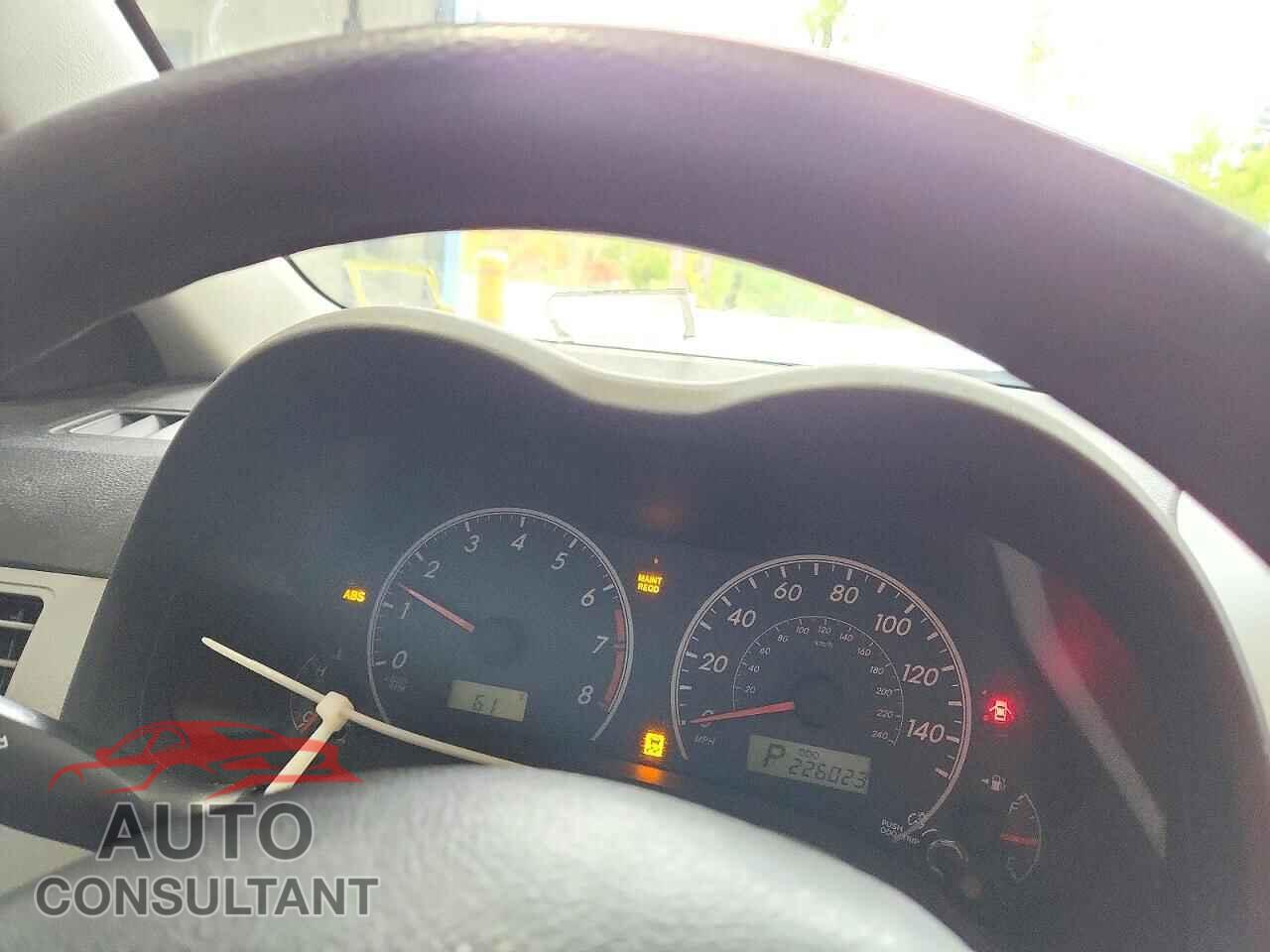 TOYOTA COROLLA 2011 - 2T1BU4EE2BC643175
