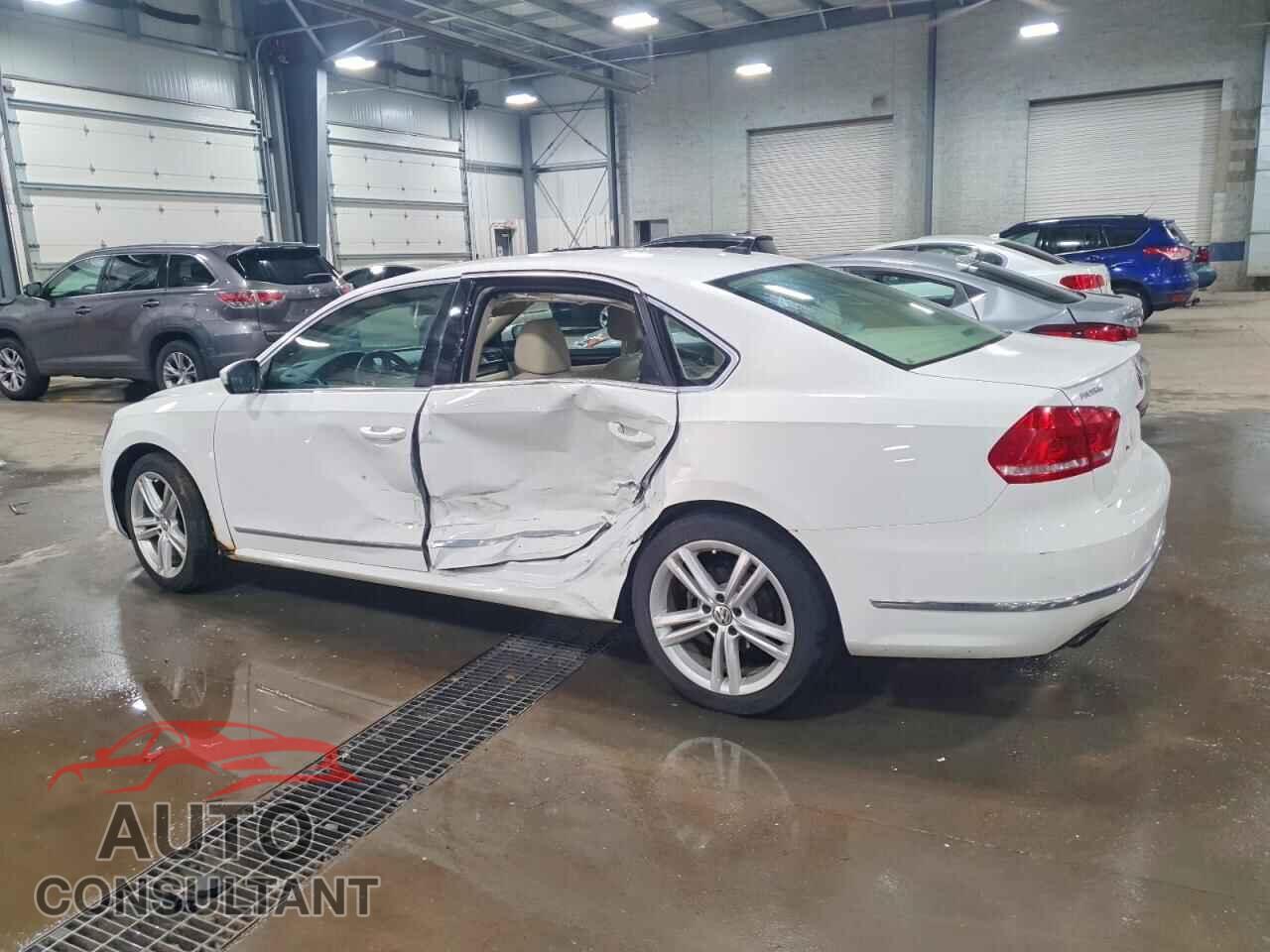 VOLKSWAGEN PASSAT 2014 - 1VWCS7A35EC001379