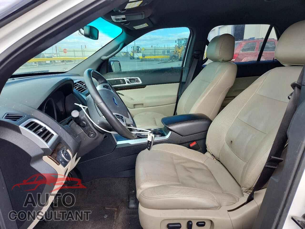 FORD EXPLORER 2011 - 1FMHK7F81BGA04101