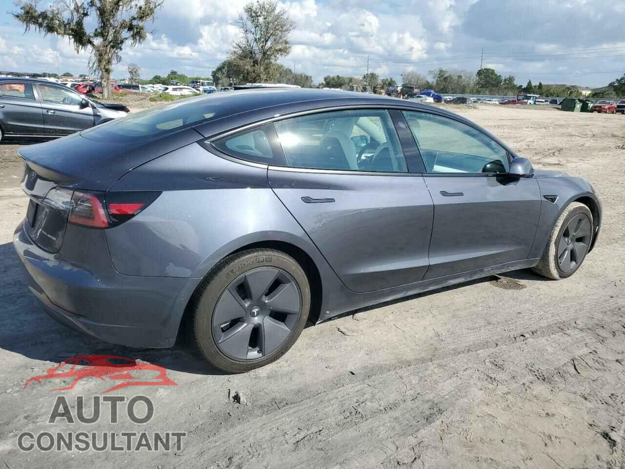 TESLA MODEL 3 2022 - 5YJ3E1EB7NF249807