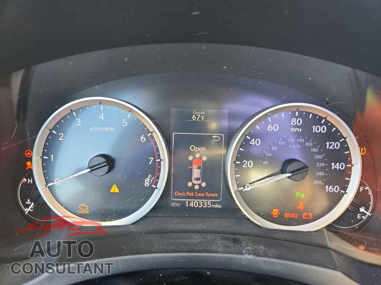 LEXUS IS 2016 - JTHBA1D21G5013245