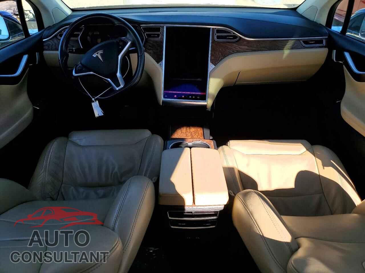 TESLA MODEL X 2017 - 5YJXCBE28HF054655