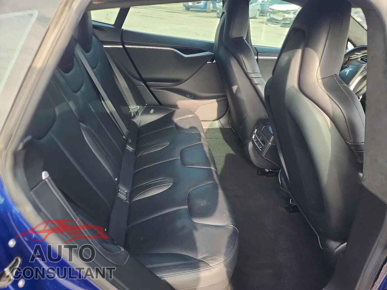 TESLA MODEL S 2015 - 5YJSA1E27FF116487