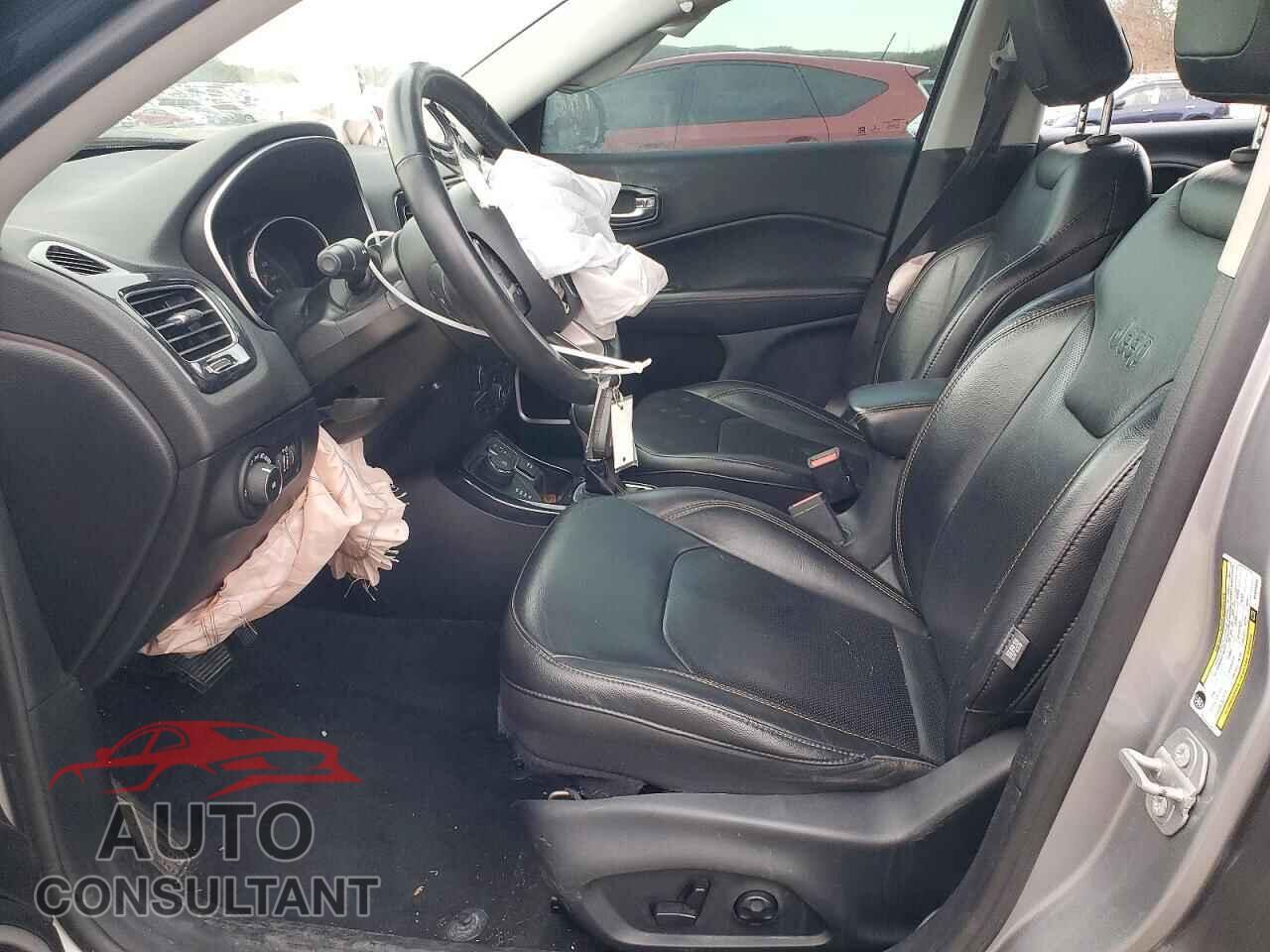 JEEP COMPASS 2019 - 3C4NJDCB4KT654318