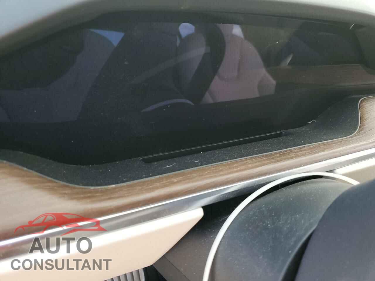 TESLA MODEL X 2023 - 7SAXCBE56PF377095