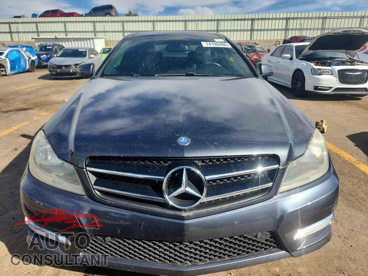 MERCEDES-BENZ C-CLASS 2013 - WDDGJ4HB7DG156029