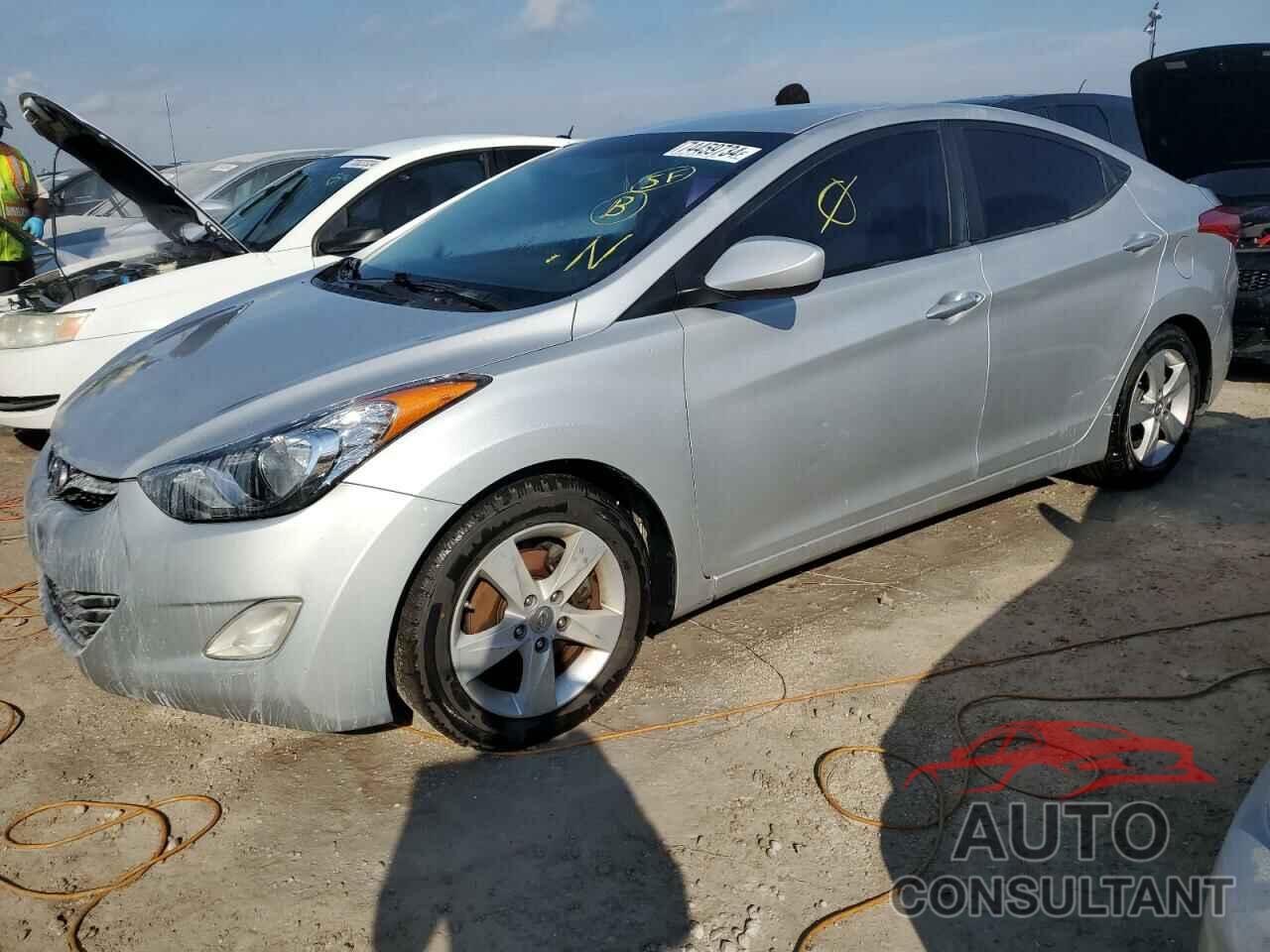 HYUNDAI ELANTRA 2012 - KMHDH4AE8CU349556