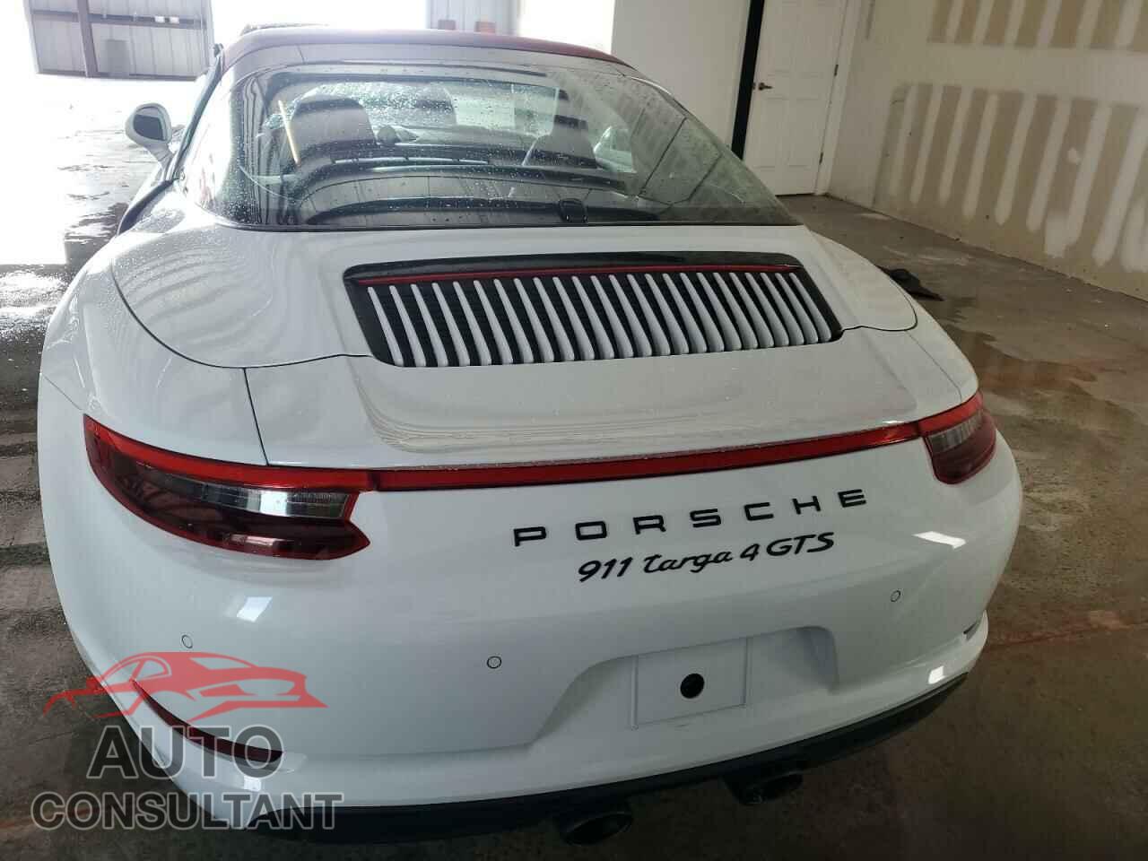PORSCHE 911 2018 - WP0BB2A92JS134509