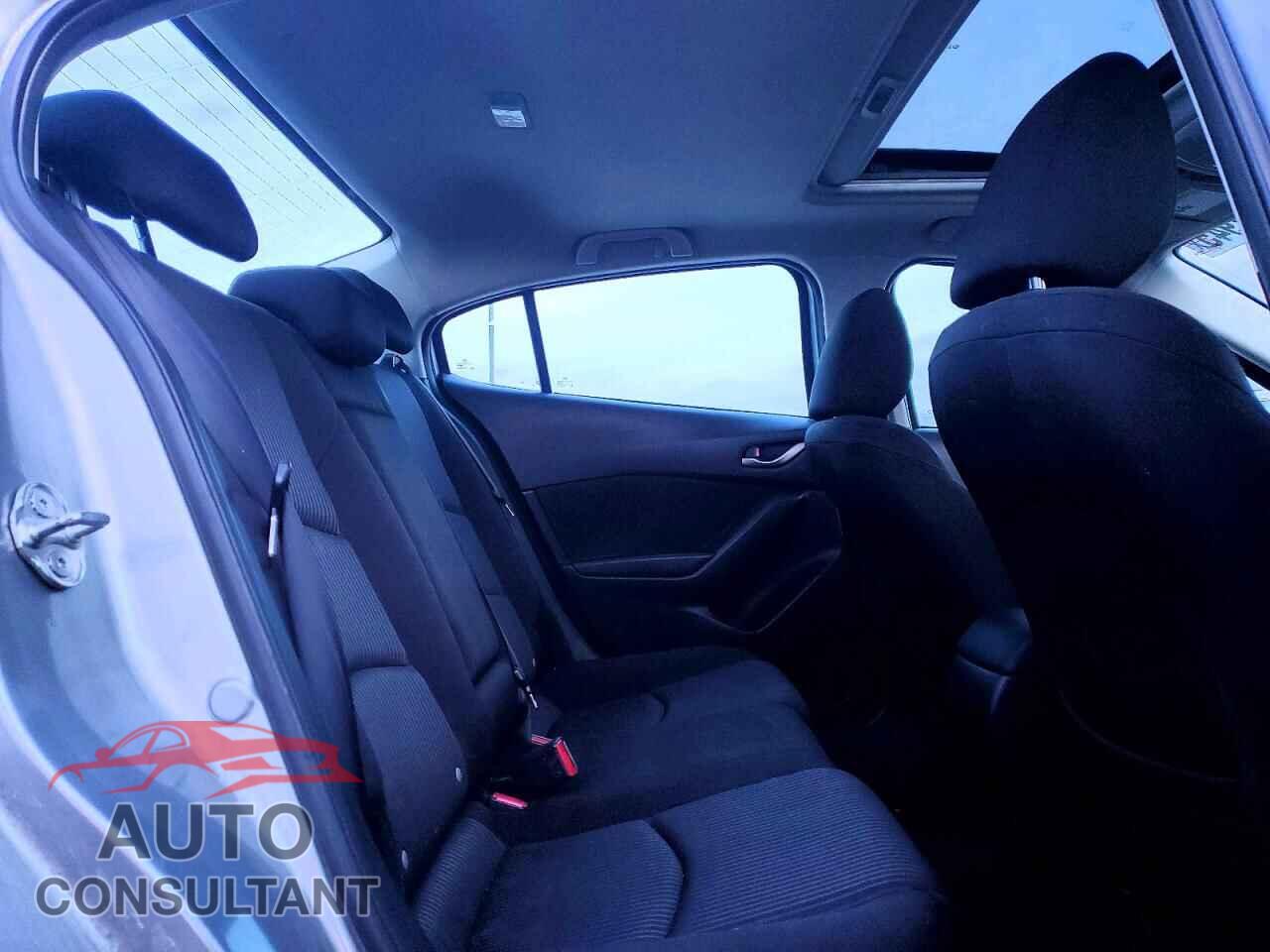 MAZDA 3 2015 - 3MZBM1V71FM139842