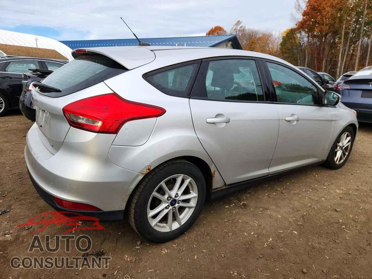 FORD FOCUS 2016 - 1FADP3K22GL240100