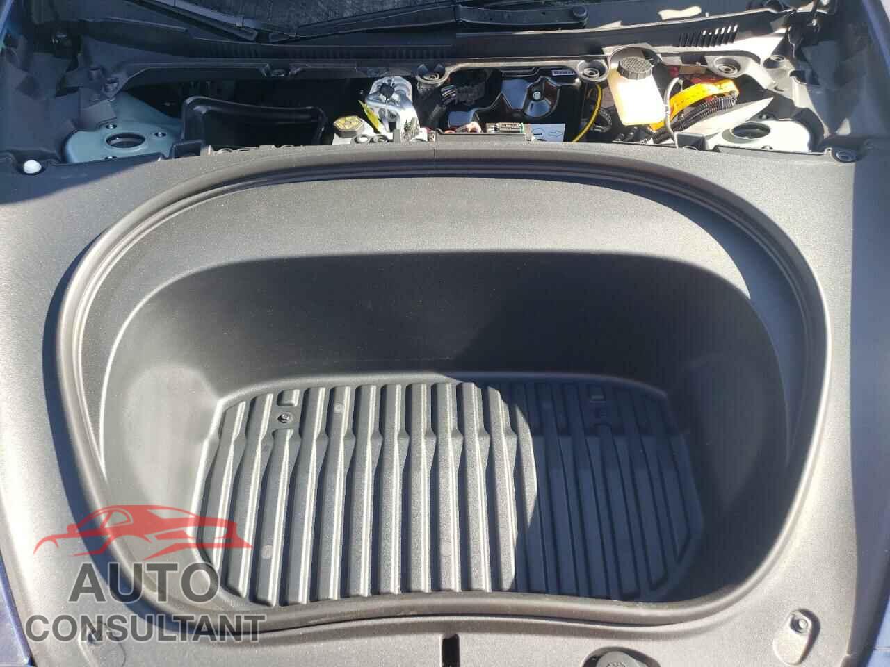TESLA MODEL 3 2024 - 5YJ3E1EA7RF849286