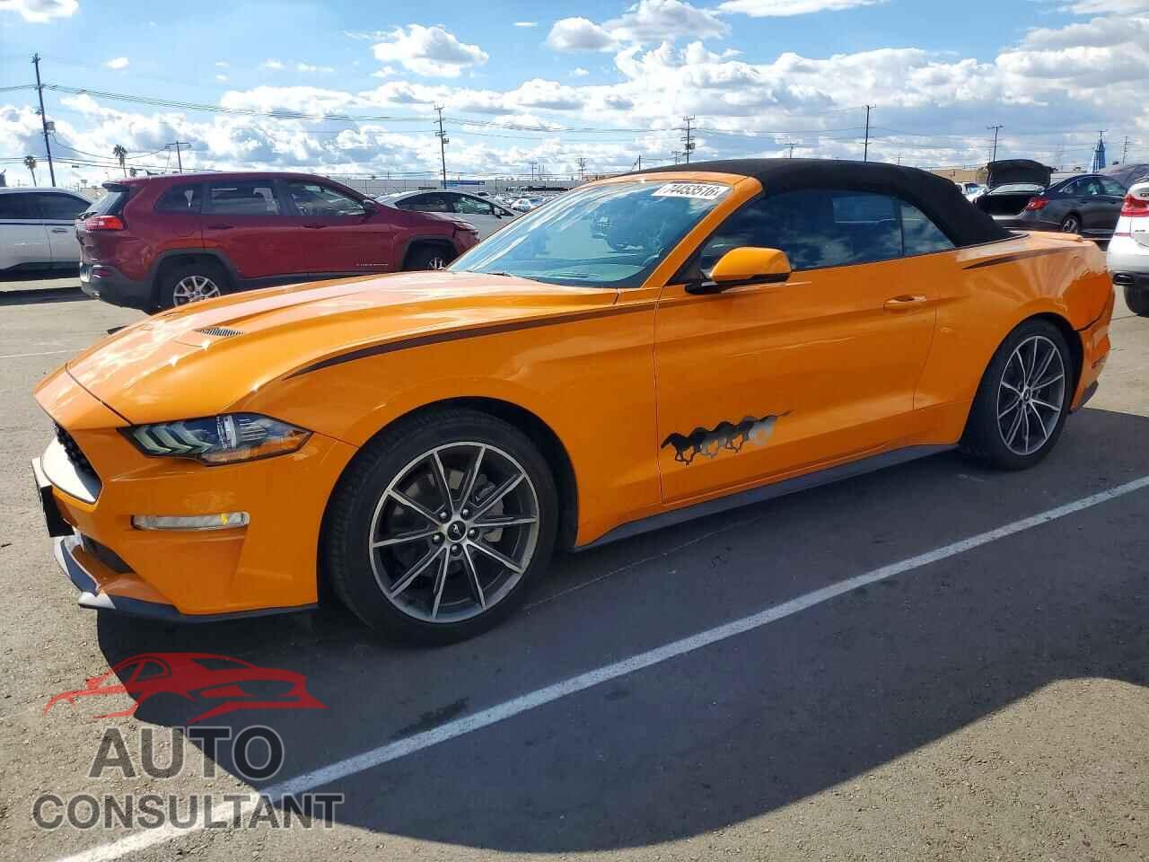 FORD MUSTANG 2019 - 1FATP8UH9K5159702