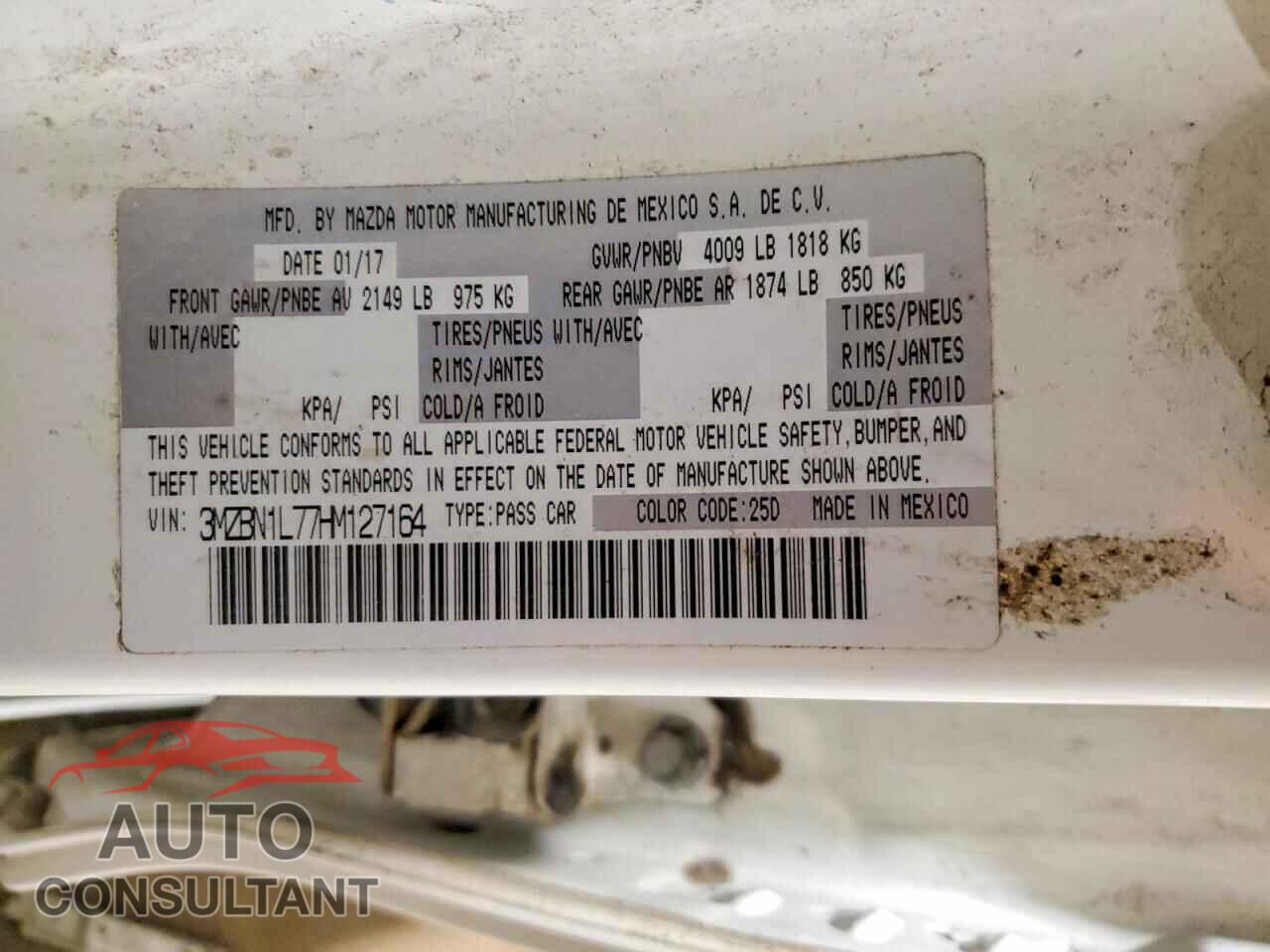 MAZDA 3 2017 - 3MZBN1L77HM127164