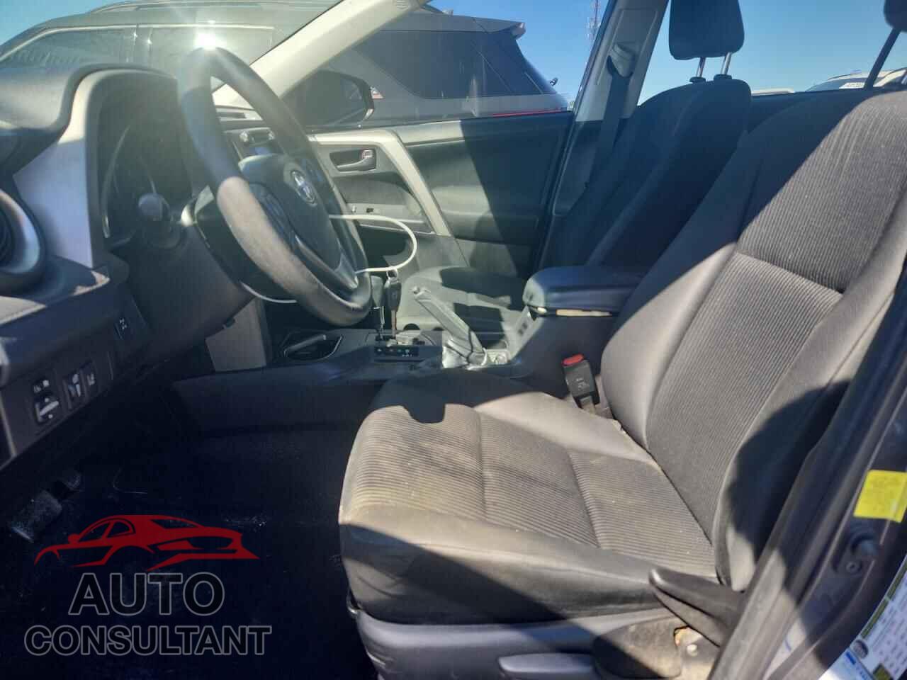 TOYOTA RAV4 2018 - 2T3BFREV2JW817662