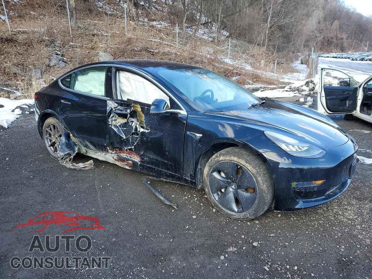 TESLA MODEL 3 2018 - 5YJ3E1EA7JF152818