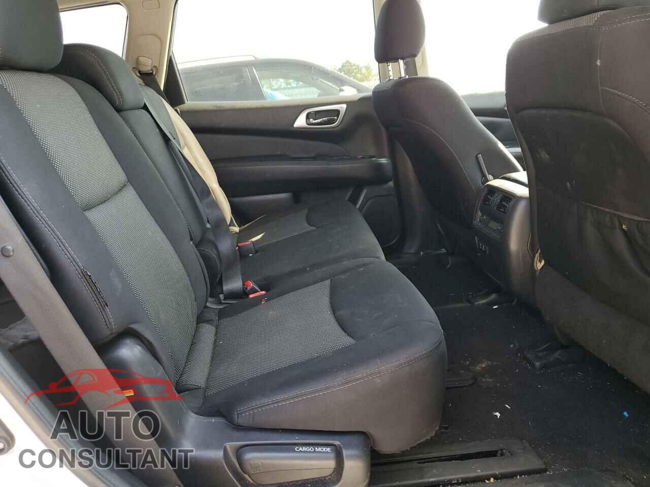 NISSAN PATHFINDER 2019 - 5N1DR2MN4KC606486