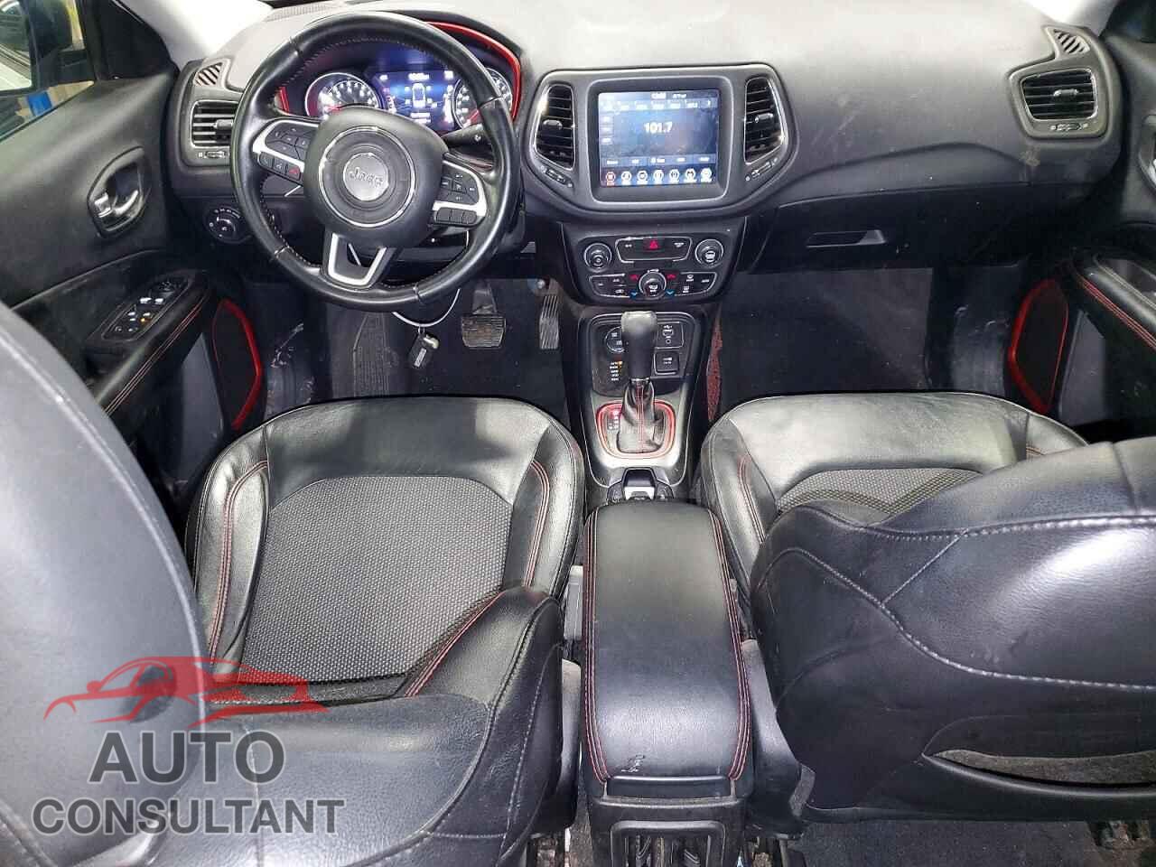 JEEP COMPASS 2020 - 3C4NJDDB4LT170746