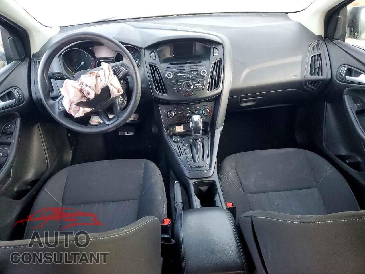 FORD FOCUS 2016 - 1FADP3K22GL200650