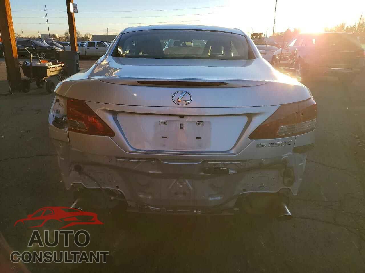 LEXUS IS 2013 - JTHFF2C25D2528854